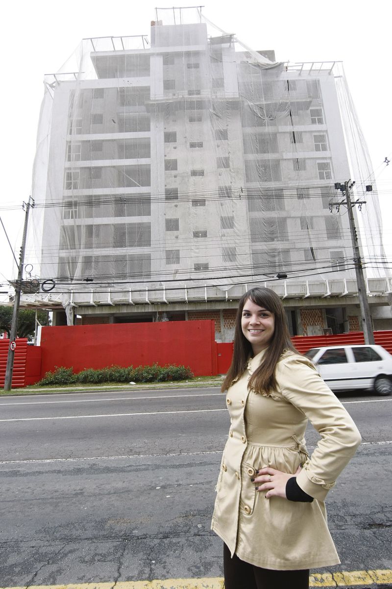 Ligia Moreira Alves Drula comprou um apartamento na planta há um ano e já sabe qual será o valor da taxa de condomínio | Aniele Nascimento/Gazeta do Povo