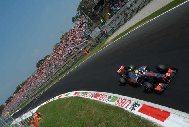 Lewis Hamilton, da McLaren, durante o GP de Monza |