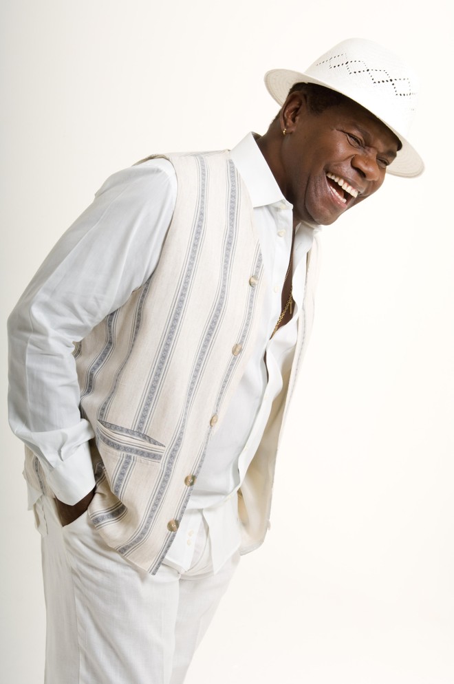 Emílio Santiago abre a programação da Virada Cultural com a Orquestra à Base de Sopro de Curitiba | 