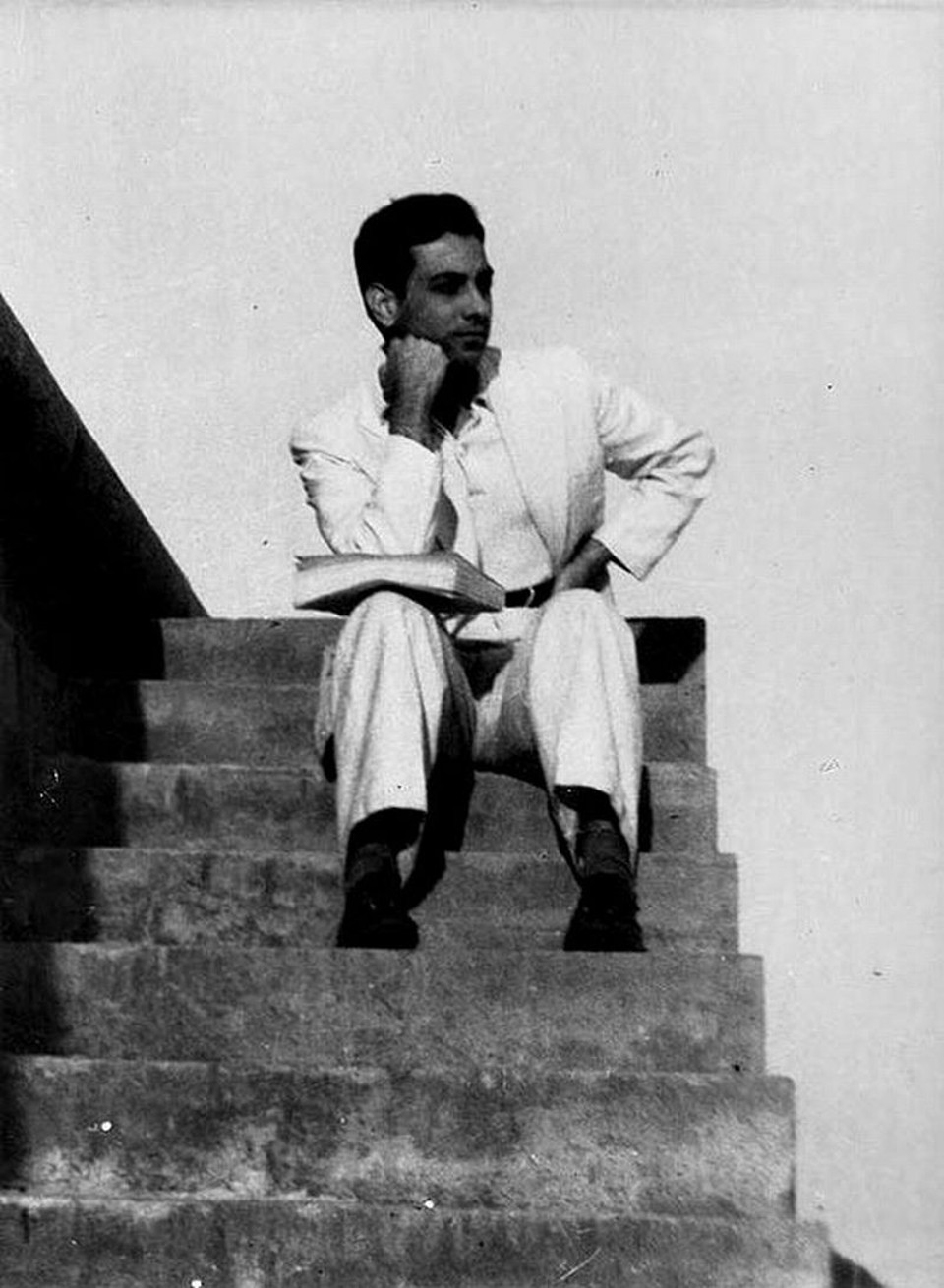 Homossexual, de família católica, Lúcio Cardoso encontrava amparo nas leituras de Pascal e Nietzsche, seu autores prediletos | Reprodução
