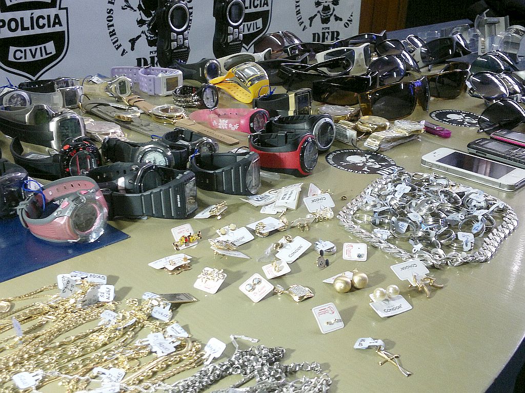 Polícia recupera parte das joias levadas em assalto no São Braz | Patricia Pereira / Agência de Notícias Gazeta do Povo