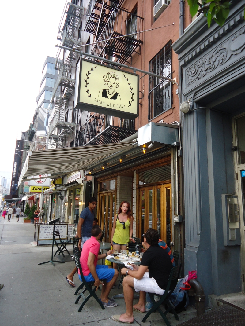 Inaugurado em 2012, o Jacks Wife Freda conquistou turistas e novaiorquinos com o ambiente despojado que atrai celebridades do cinema | Divulgação