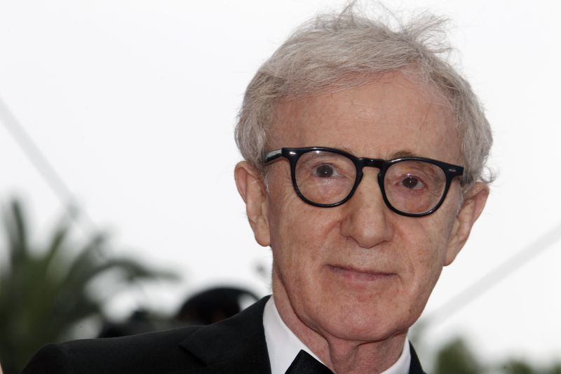 Após filmar em Paris e Barcelona, portugueses tentam levar o diretor Woody Allen para filmar em Lisboa | AFP