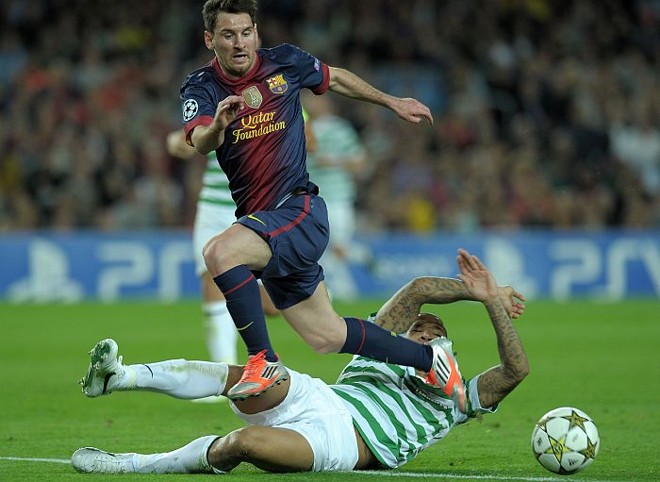 Messi foge da marcação do Celtic | 