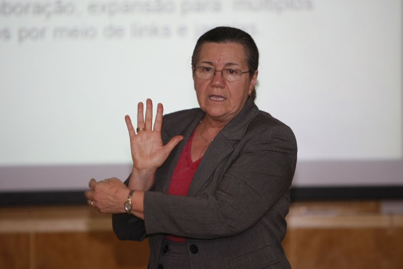Marta Morais da Costa é professora sênior do programa de Estudos Literários da Universidade Federal do Paraná | Antônio Costa/ Gazeta do Povo