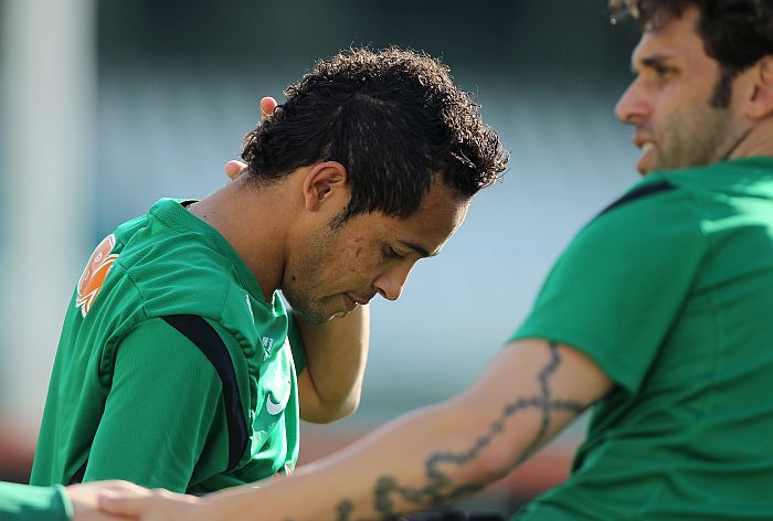 Rafinha será avaliado pelos médicos do Coritiba para saber se joga contra a Ponte Preta | Hugo Harada / Gazeta do Povo