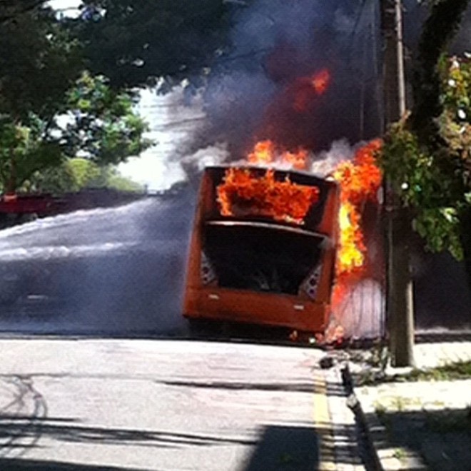 Rodrigo Bruhn (@rbruhn) mostra a visão que teve do incêndio |
