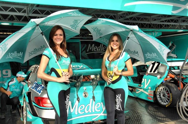Com a equipe de Rubens Barrichello | 