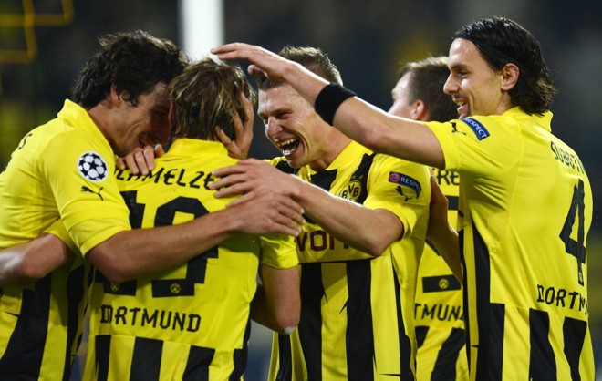 Jogadores do Borussia comemoram a vitória sobre o Real Madrid | 