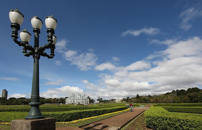 Vista do Jardim Botânico, cartão postal de Curitiba |