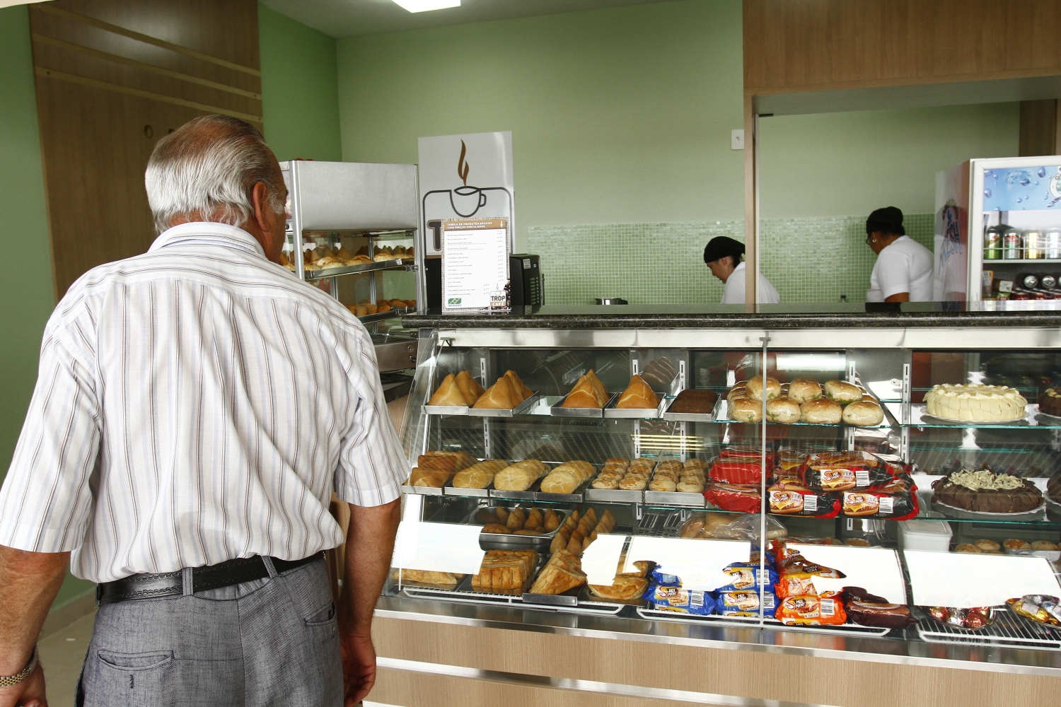 Lanchonete, aberta no segundo piso do terminal, terá preços tabelados | Roberto Custódio / Jornal de Londrina