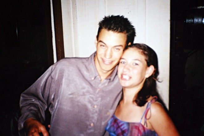 Rafael Nunes ao lado da irmã Rubiana. Na época, a família vivia no Mato Grosso |