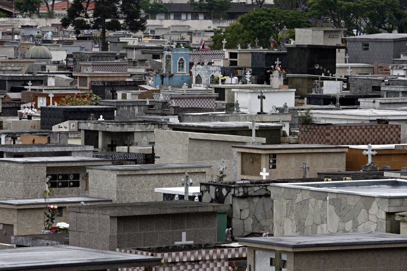 Cemitério Água Verde, em Curitiba | Felipe Rosa / Agência de Notícias Gazeta do Povo