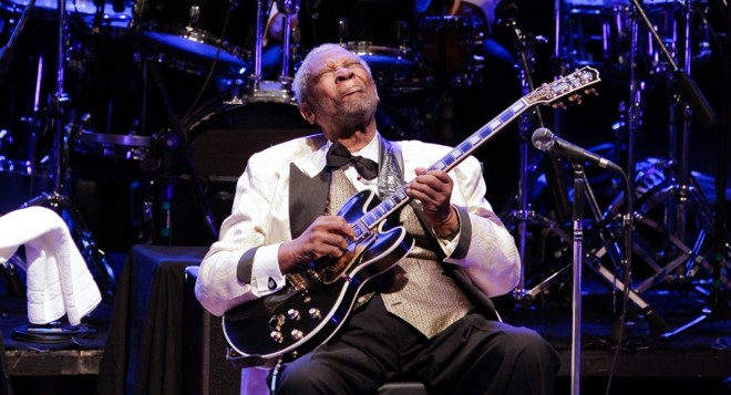Aos 87 anos, King se mostrou em boa forma musical. | 
