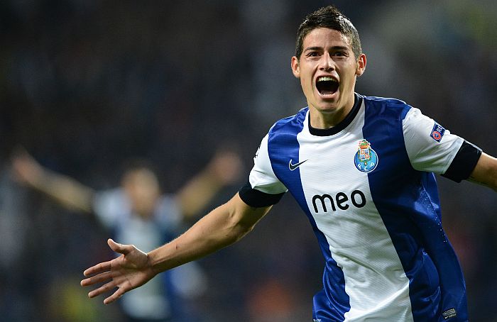 James Rodriguez comemora gol que garantiu a vitória do Porto sobre o Paris Saint-Germain | AFP
