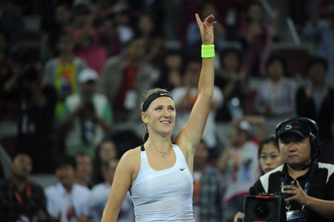 A tenista Victoria Azarenka, da Bielorússia enfrenta Maria Sharapova na final de Pequim | AFP PHOTO/ Ed Jones
