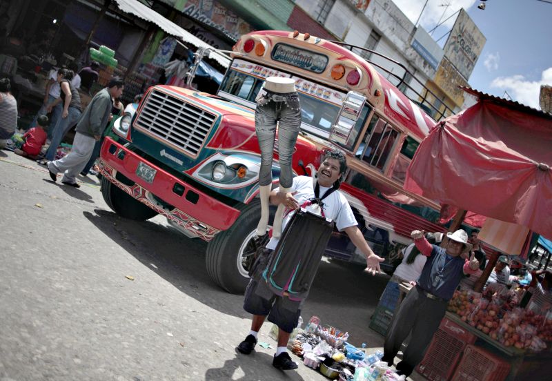 Comércio de rua na Cidade da Guatemala: América Central deve crescer 4,3% este ano mais que o dobro do Brasil | Jorge Dan Lopez/Reuters