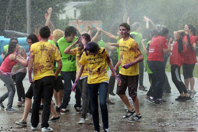 Estudantes comemoram a vitória |