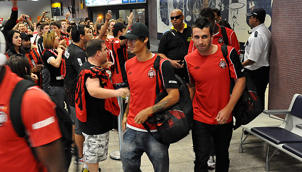 Torcedores receberam elenco do Atlético no aeroporto | Divulgação / Atlético