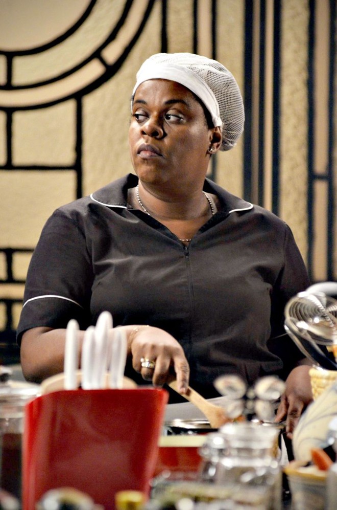 Cacau Protásio- Carioca, pavimentou a carreira no teatro, mas já vinha aparecendo de forma tímida na tevê, em participações. No início de Avenida Brasil, seu nome nem sequer aparecia na abertura da novela.