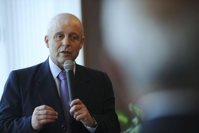 Mendes Ribeiro, ministro da Agricultura |