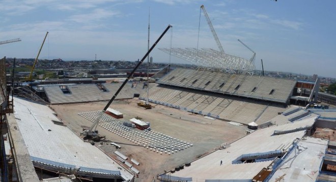 51% é o estágio das obras no Itaquerão, em São Paulo, futura casa do Corinthians | 