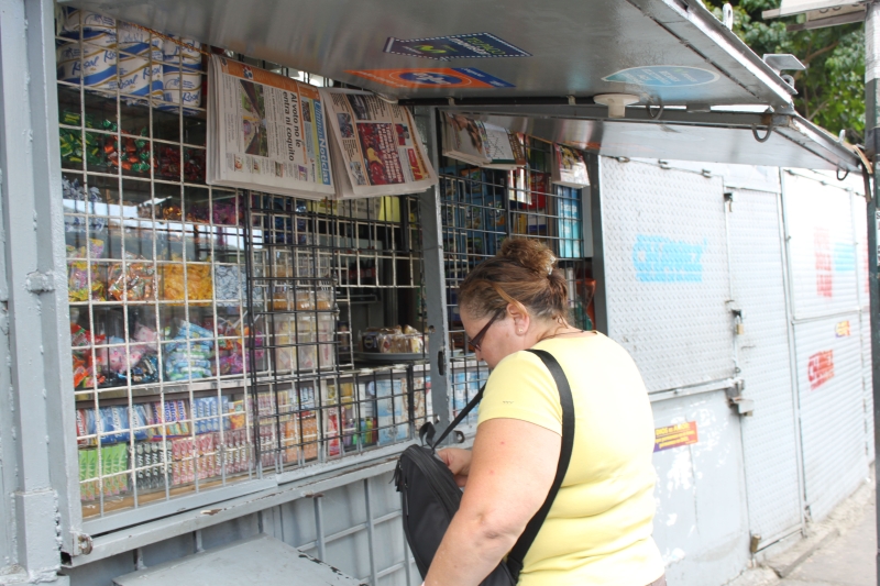 Grade de proteção no comércio de Caracas: combater crimes será desafio de futuro presidente | Celio Martins/Gazeta do Povo