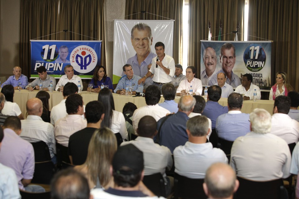 Ao lado do governador, Pupin recebeu apoio dos ex-candidatos Doutor Batista (PMN), Maria Iraclézia (DEM), Wilson Quinteiro (PSB), Alberto Abraão (PV) e Hércules Ananias (PSDC) | Divulgação