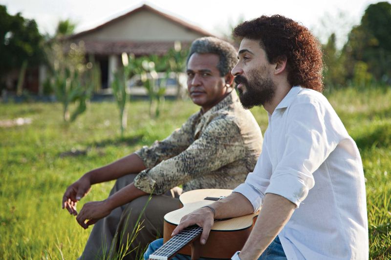 Gonzagão (Adélio Lima) e Gonzaguinha (Júlio Andrade): reencontro intenso no sertão de Pernambuco | Divulgação