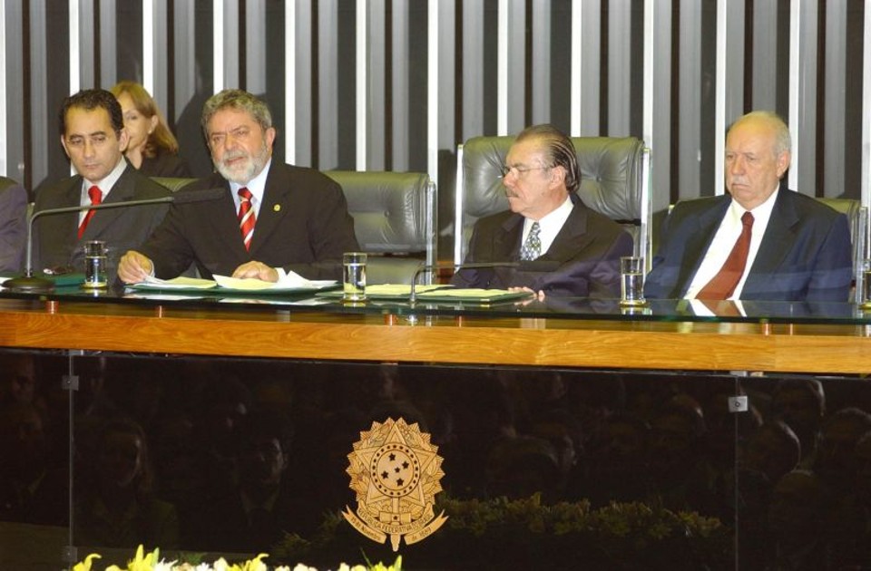 Lula na abertura do ano legislativo do Congresso em 2003, ano em que houve o mensalão, as reformas da Previdência e tributária e a aprovação da Lei de Falências | Rose Brasil/ABR