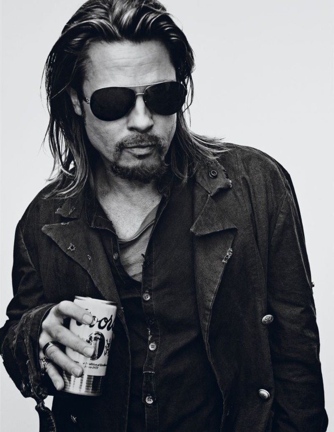 Brad Pitt em ensaio para a revista Interview |