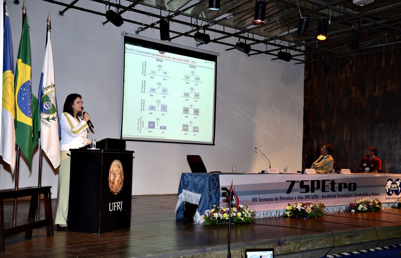 Graça Foster: empresa continua pleiteando reajuste | Agência Petrobras