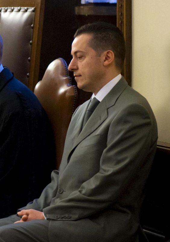 Imagem mostra Paolo Gabriele na primeira audiência do caso, no último sábado (29) | EFE/Osservatore Romano