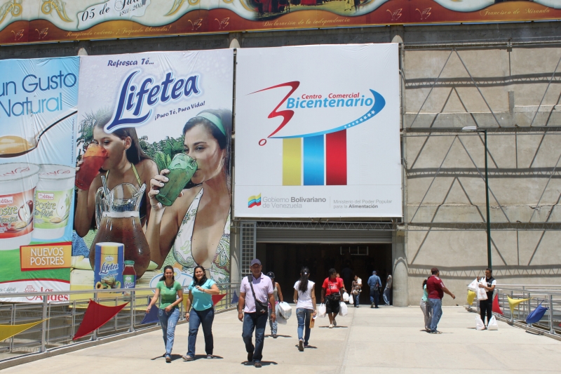 Ponto do Abasto Socialista, a rede criada por Chávez que vende produtos mais baratos para populações de baixa renda | Celio Martins/Gazeta do Povo