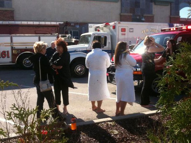 Segundo a polícia, um homem negro é considerado suspeito pelo tiroteio que aconteceu ao meio-dia | Reuters