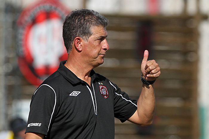Após acesso, Drubscky está confiante no trabalho no Atlético para 2013 | Albari Rosa / Gazeta do Povo