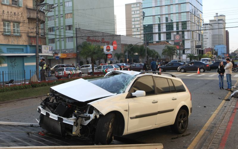 Curitiba lidera o ranking dos municípios com mais mortes no trânsito, contabilizando 179 homicídios culposos nos três primeiros semestres deste ano | Aniele Nascimento / Agencia de Noticias Gazeta do Povo