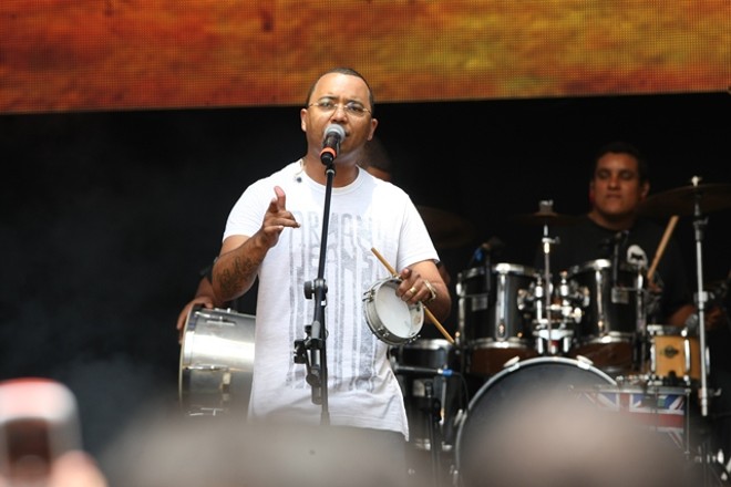 Show Dudu Nobre no Palco Conexões na Virada Cultural de Curitiba |