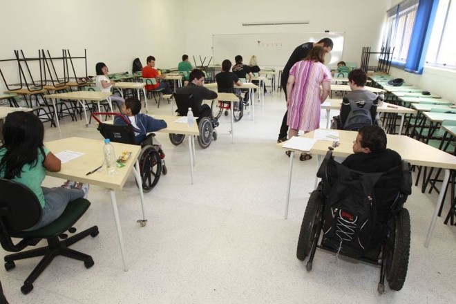 Provas começaram com 10 minutos de atraso |