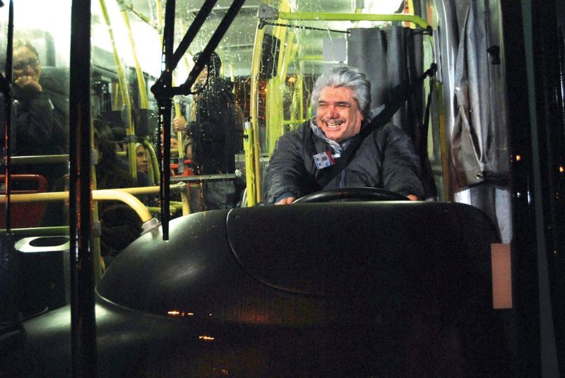 Curitiba Zero Grau é um dos filmes da programação do Projeta Brasil Cinemark. Longa diverte a plateia curitibana ao trazer locações conhecidas, e comove ao mostrar personagens em crise | Divulgação