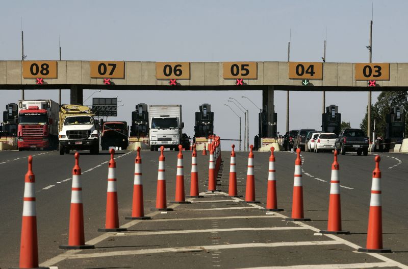A tarifa na praça de pedágio de Carambeí na PR-161, por exemplo, vai subir para R$ 7,60: reajuste anual previsto em contrato | Josué Teixeira/ Gazeta do Povo