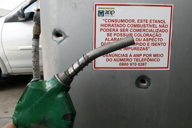 Um dos disparos atingiu a bomba de combustível do posto em Pinhais, na RMC | 