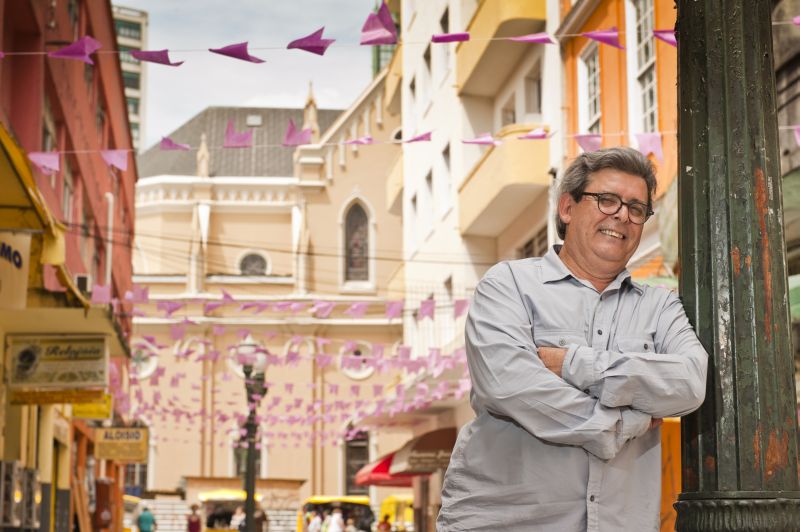 Dante Mendonça reúne história, crônica, romance, música e poesia em Maria Batalhão | Marcelo Andrade/Gazeta do Povo