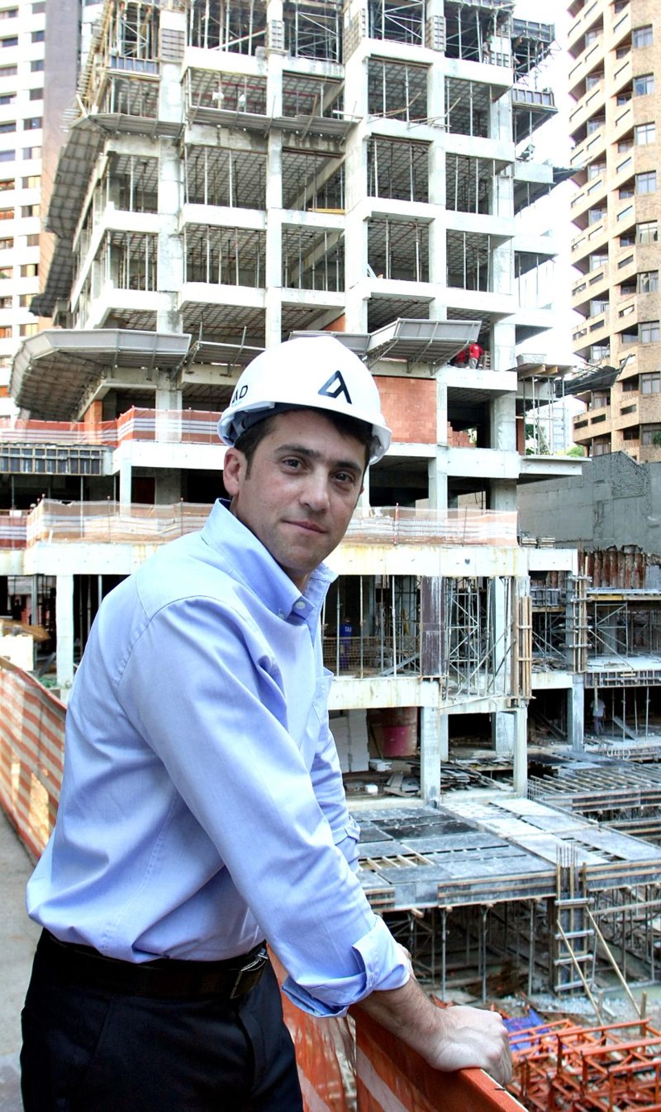 | Mauro Campos