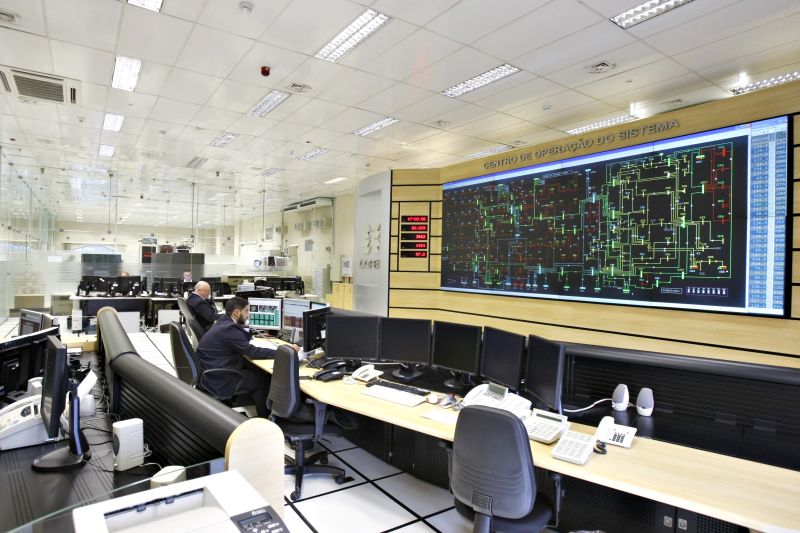 Centro de operações da Copel: empresa é parceira da State Grid | Daniel Castellano/Gazeta do Povo