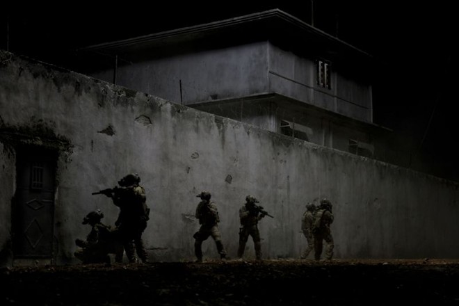 O ainda inédito Zero Dark Thirty, da premiada Kathryn Bigelow, reconstitui a ação militar que localizou e matou Osama Bin Laden no Paquistão | Fotos: Divulgação