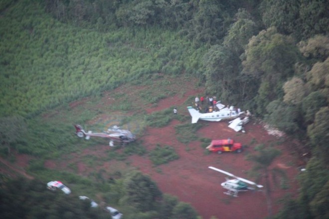 Local onde o avião caiu em Almirante Tamandaré | 