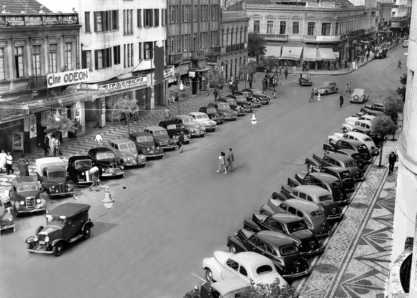 Avenida João Pessoa (Luiz Xavier), quando ainda era conhecida como aCinelândia, em 1947 | Acervo Cid Destefani