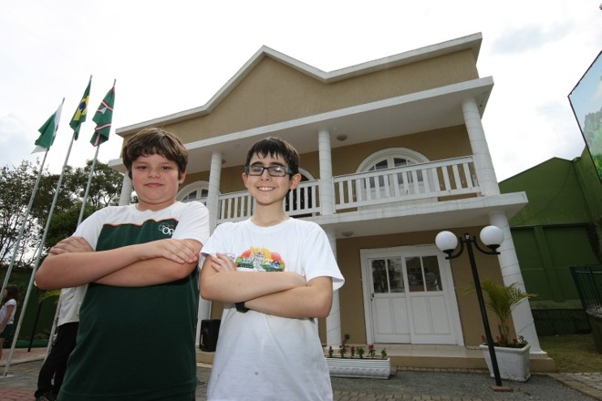 O atual prefeito da Cidade Mirim, Daniel(à dir) e o vice-prefeito, Vinicius |