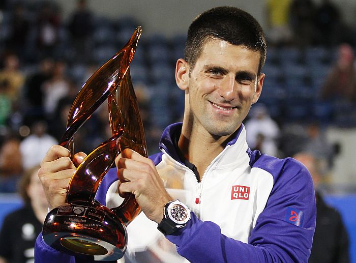 Djokovic recebeu um prêmio de US$ 250 mil pela conquista do torneio de exibição de Abu Dabi | Reuters
